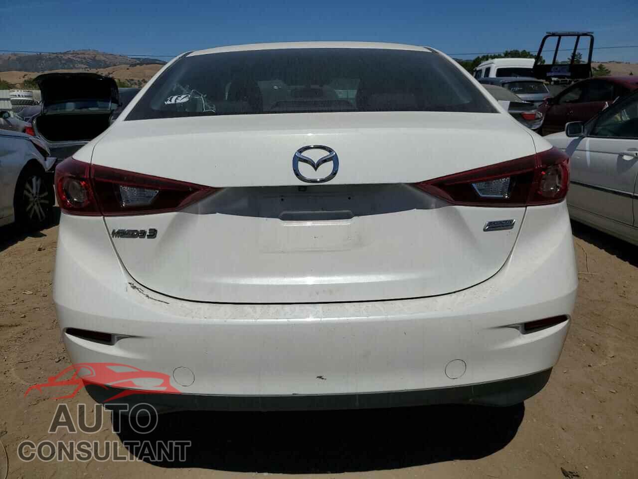 MAZDA 3 2017 - 3MZBN1U7XHM132471