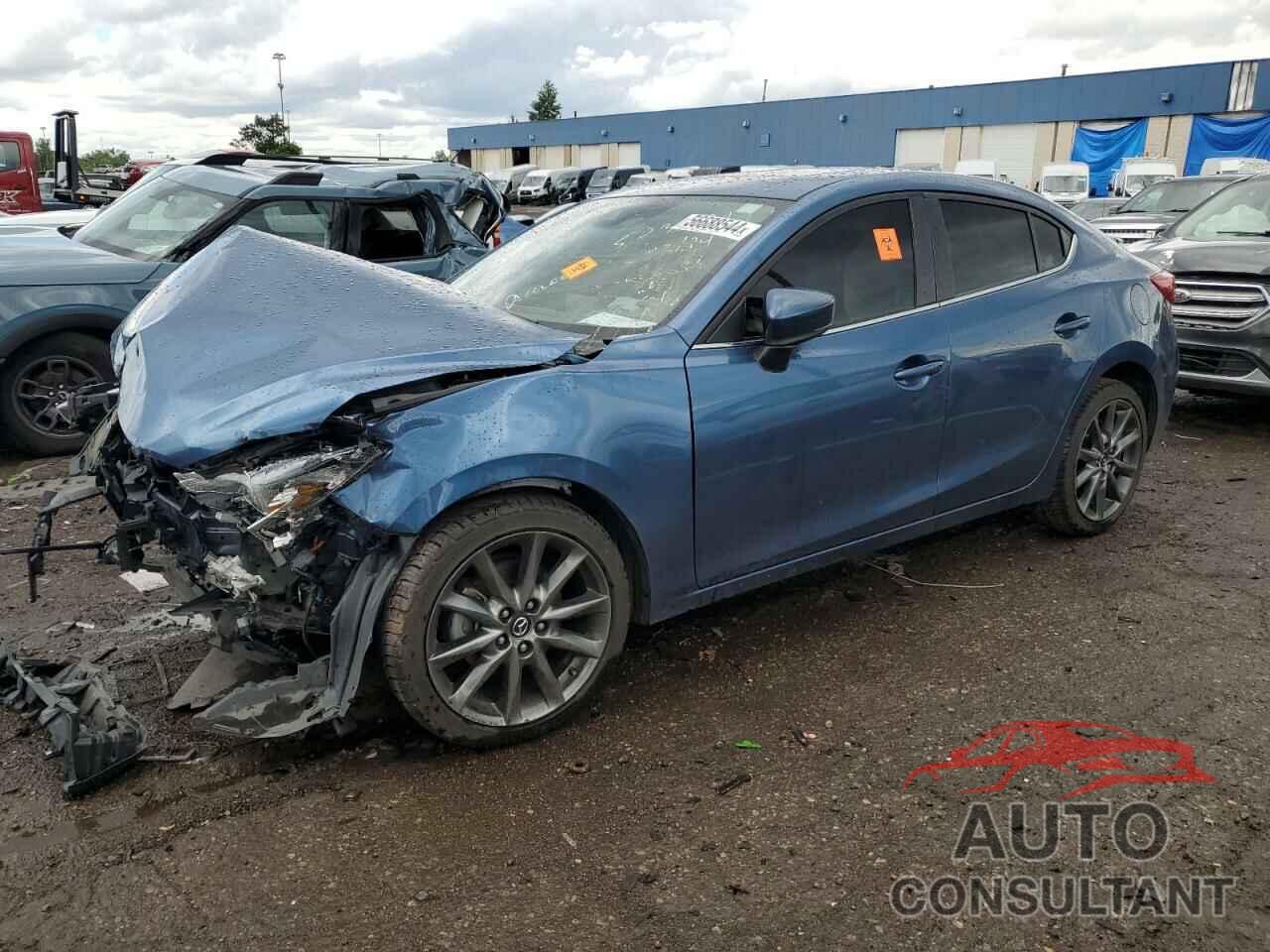 MAZDA 3 2018 - 3MZBN1W36JM267639