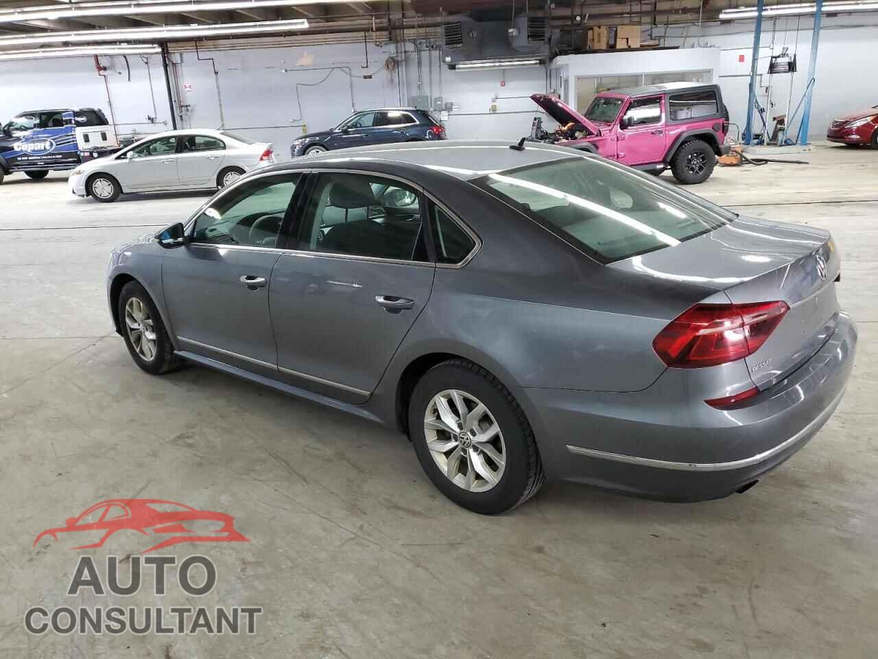 VOLKSWAGEN PASSAT 2017 - 1VWAT7A38HC006830