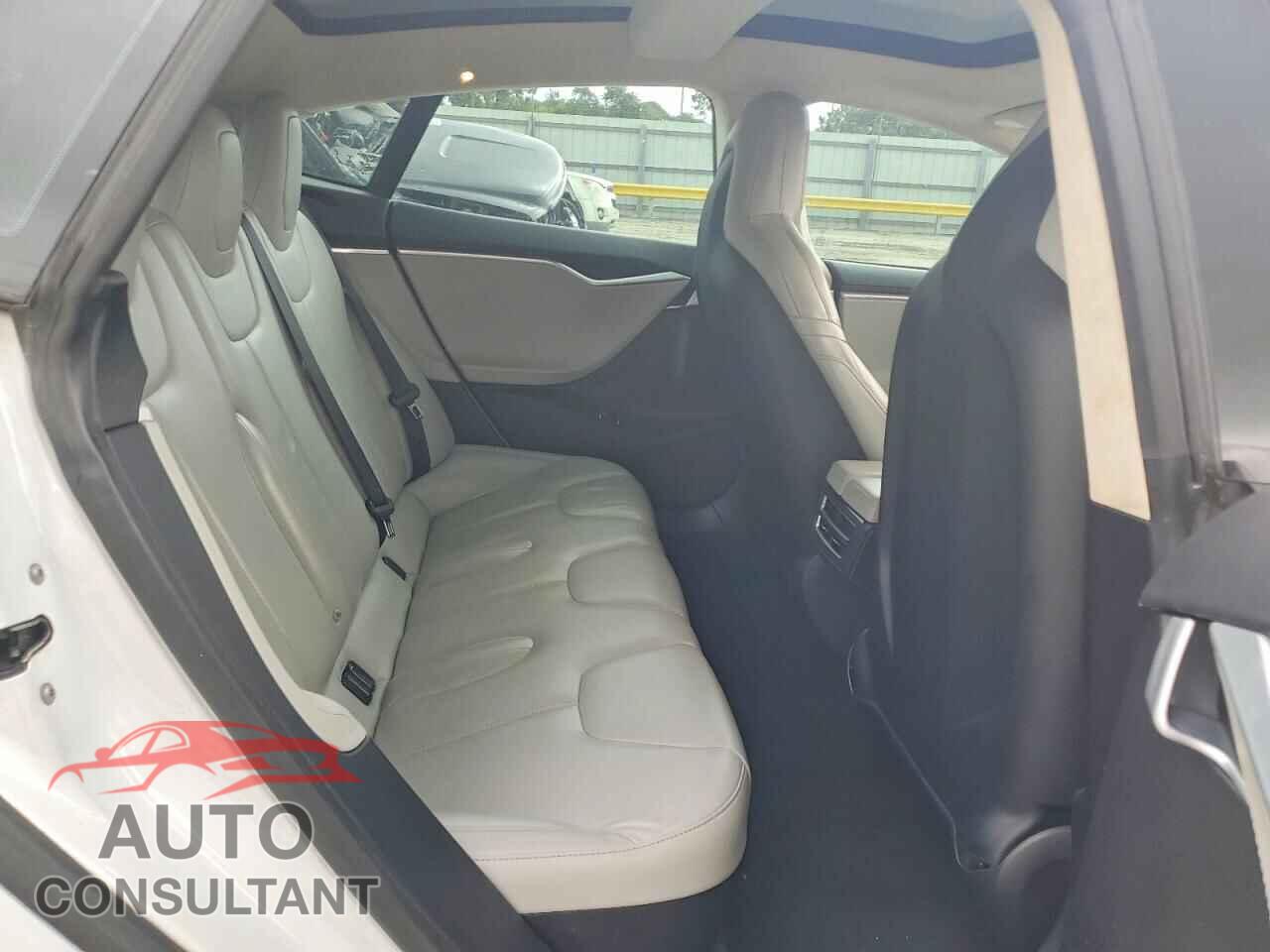 TESLA MODEL S 2016 - 5YJSA1E20GF126716