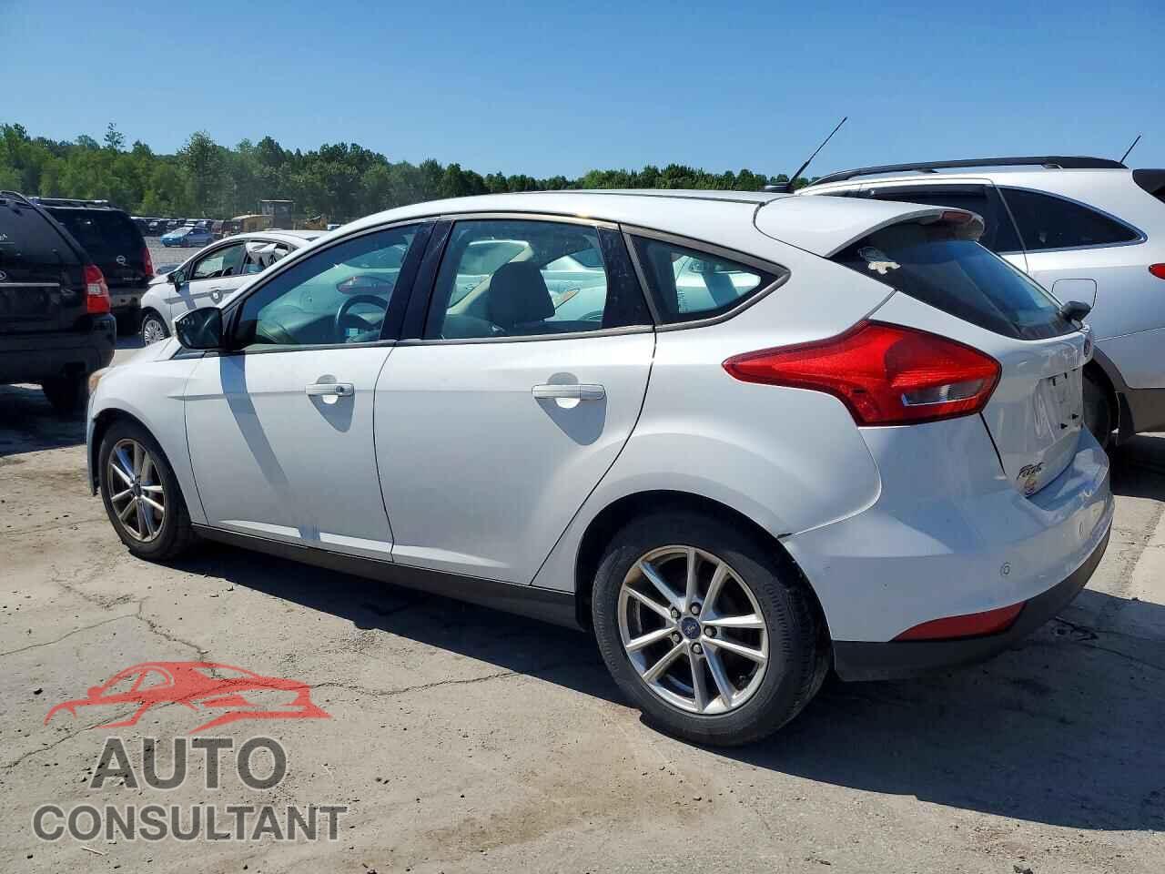 FORD FOCUS 2016 - 1FADP3K28GL392978