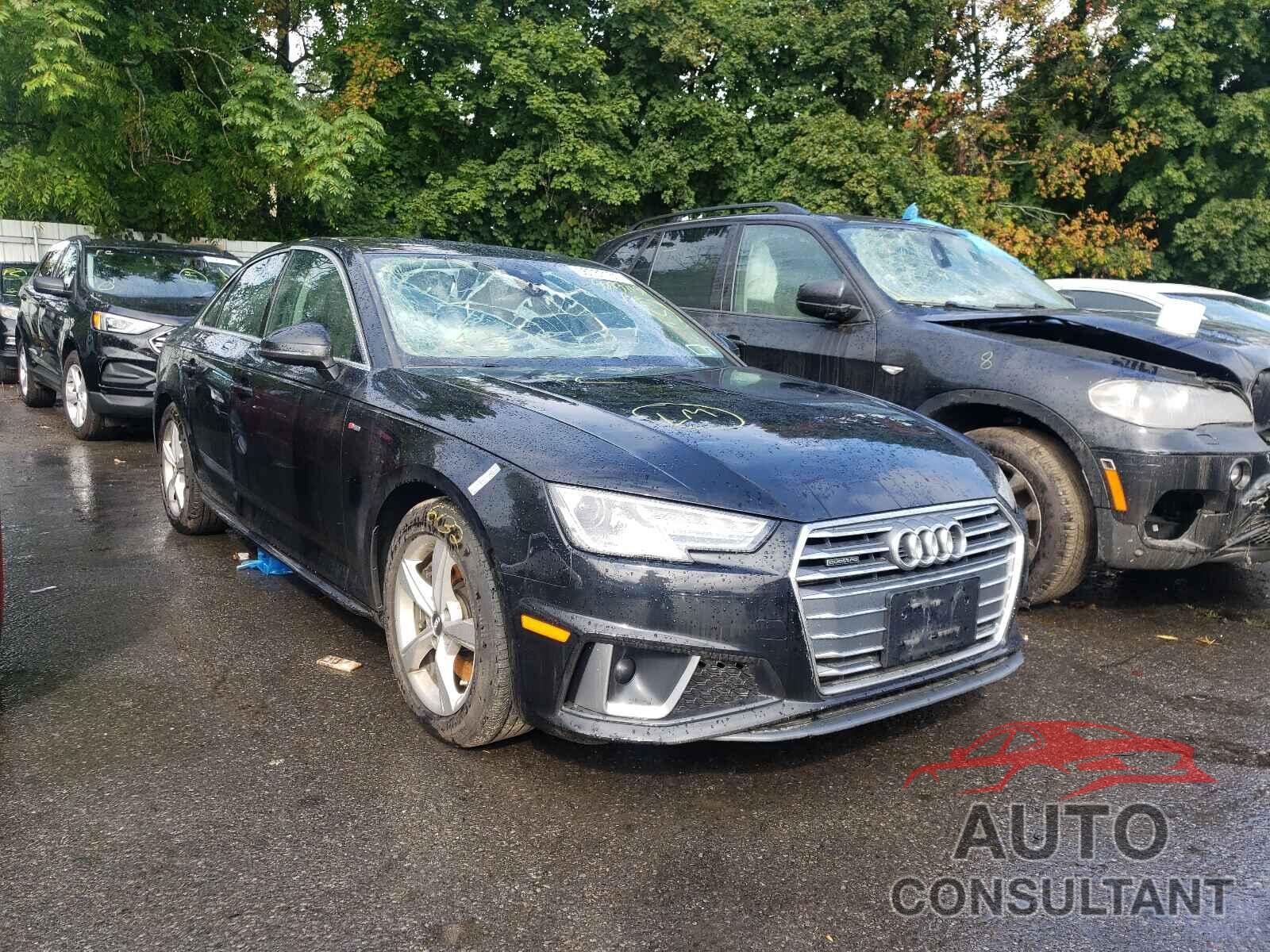 AUDI A4 2019 - WAUDNAF40KA104940