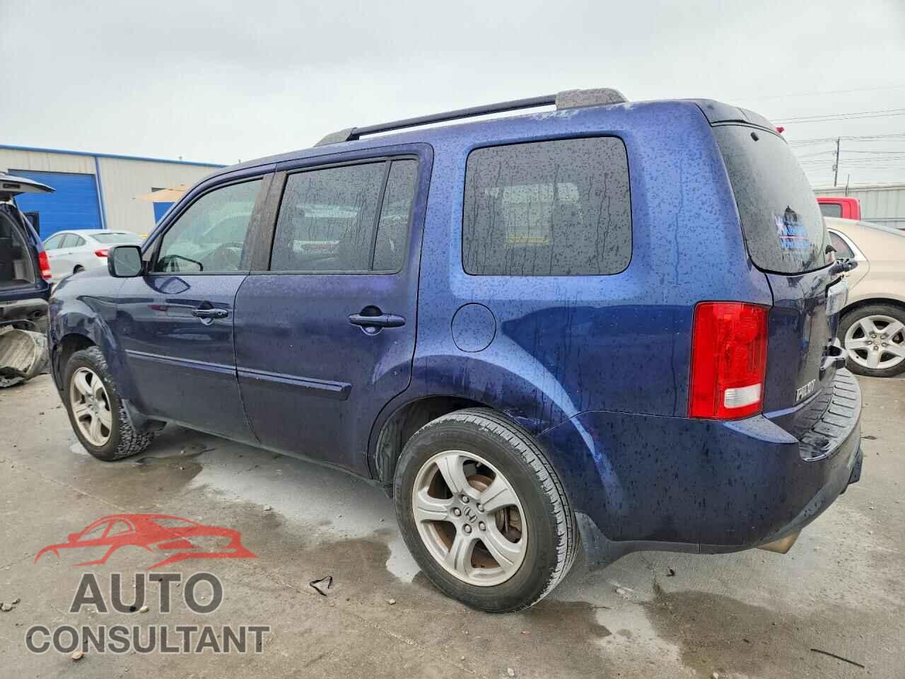 HONDA PILOT 2013 - 5FNYF3H42DB018582