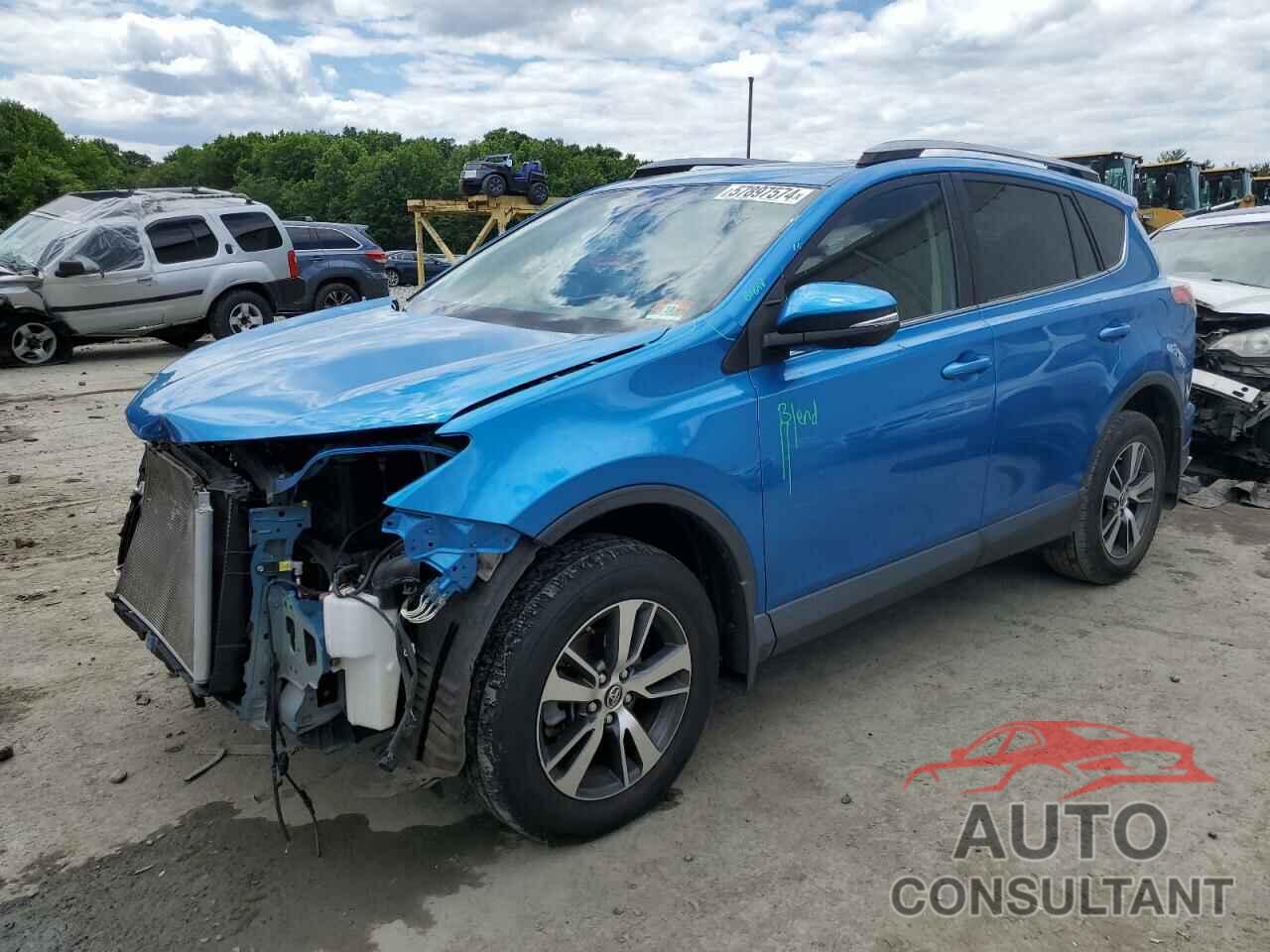 TOYOTA RAV4 2017 - JTMRFREV5HJ709799