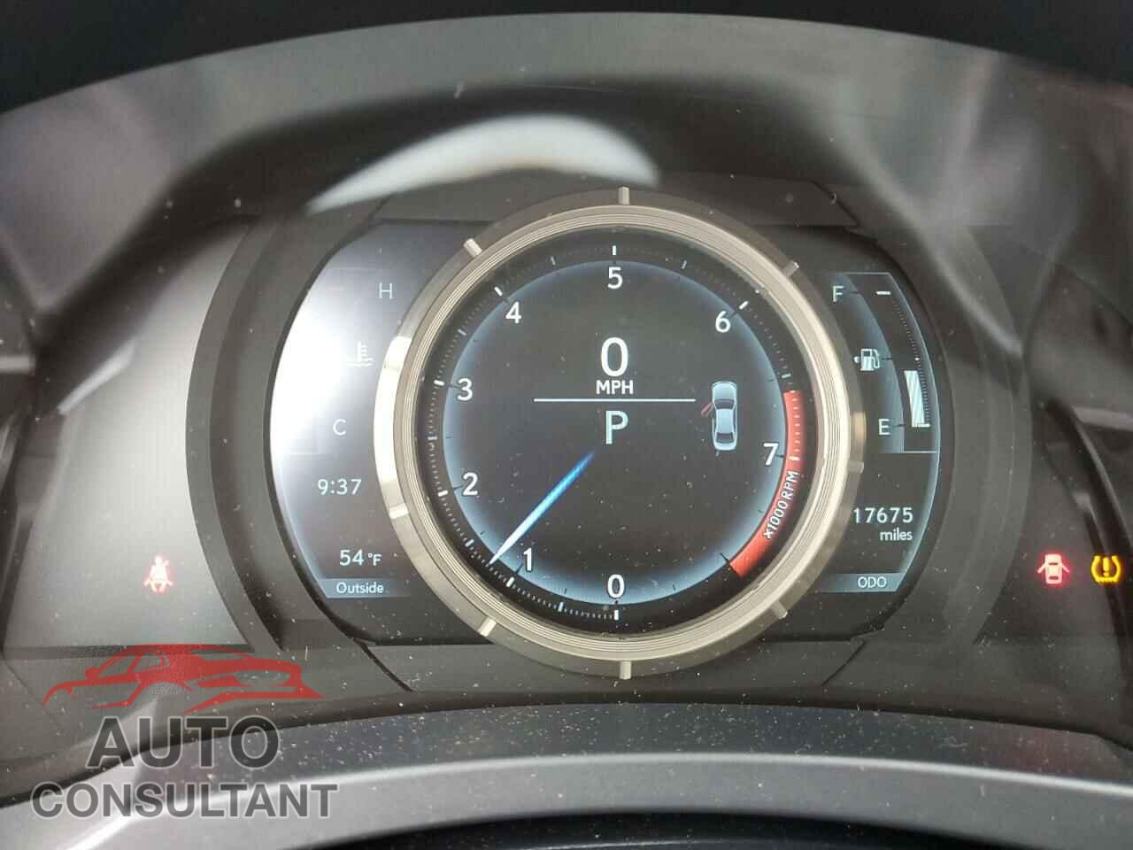 LEXUS IS 2017 - JTHCM1D23H5025913