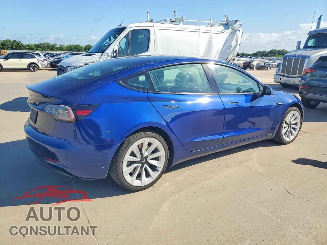 TESLA MODEL 3 2022 - 5YJ3E1EAXNF288317
