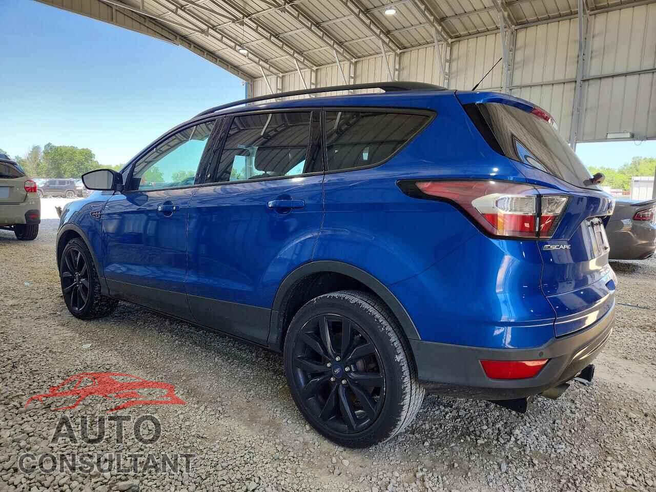 FORD ESCAPE 2017 - 1FMCU9GD8HUC44414