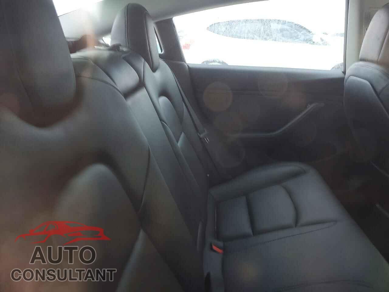 TESLA MODEL 3 2018 - 5YJ3E1EA3JF033938