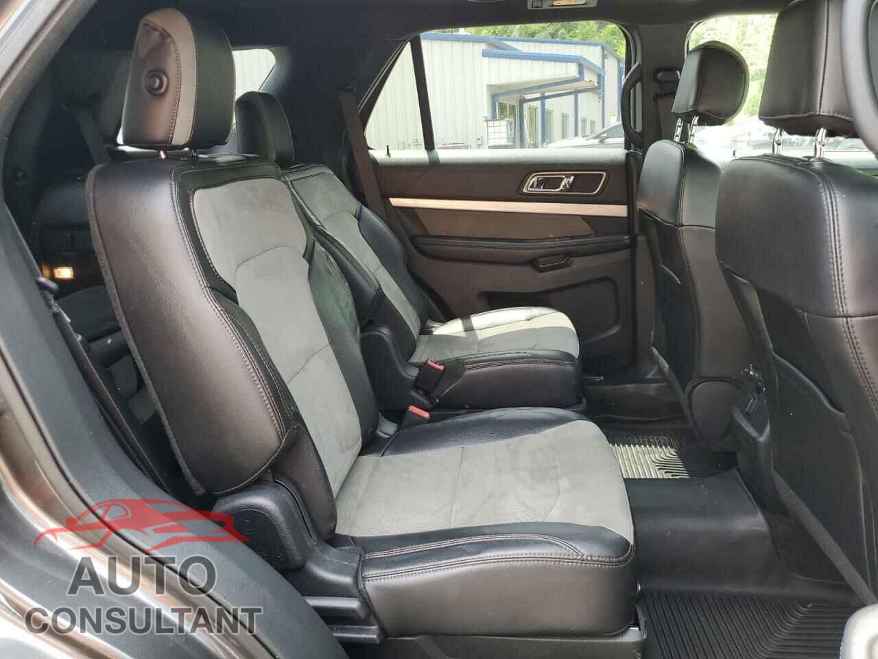FORD EXPLORER 2017 - 1FM5K8D82HGC83661