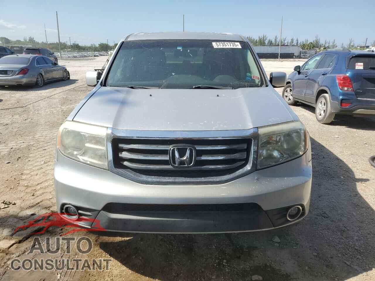 HONDA PILOT 2012 - 5FNYF4H74CB013902
