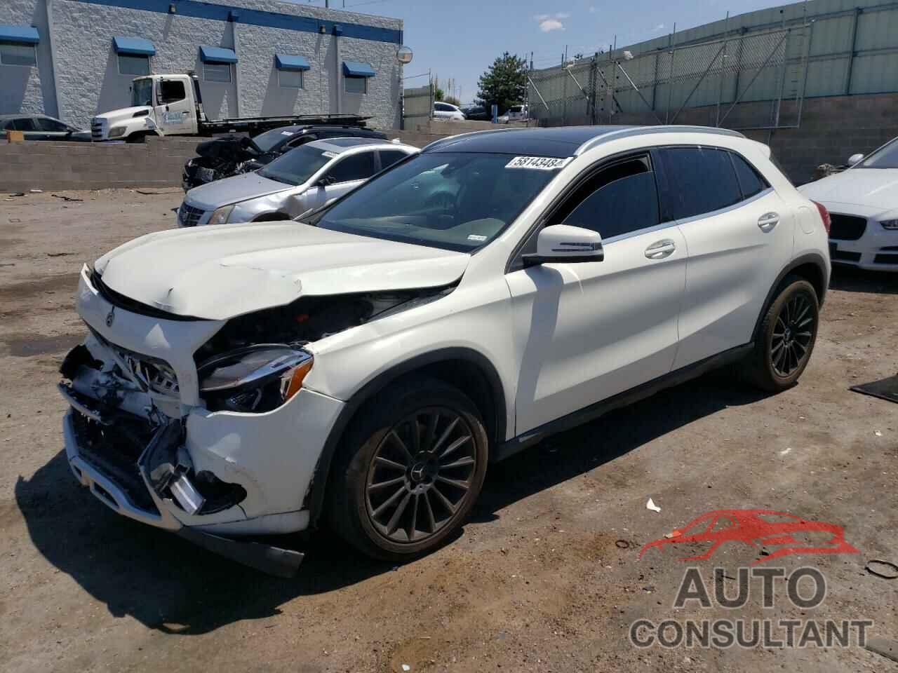 MERCEDES-BENZ GLA-CLASS 2018 - WDCTG4EB0JJ420230