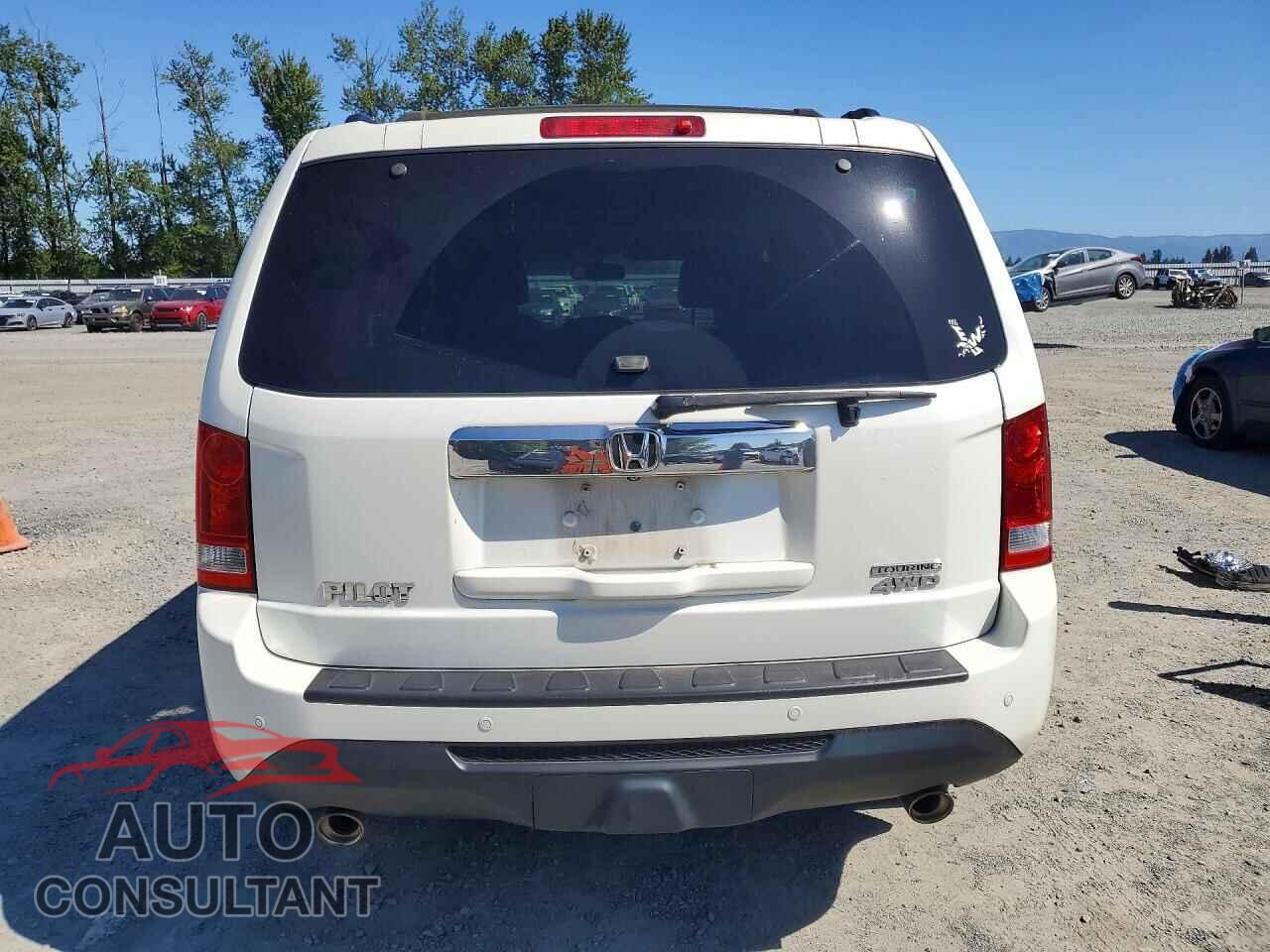 HONDA PILOT 2013 - 5FNYF4H96DB009062