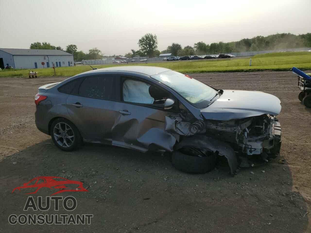 FORD FOCUS 2014 - 1FADP3F22EL206407