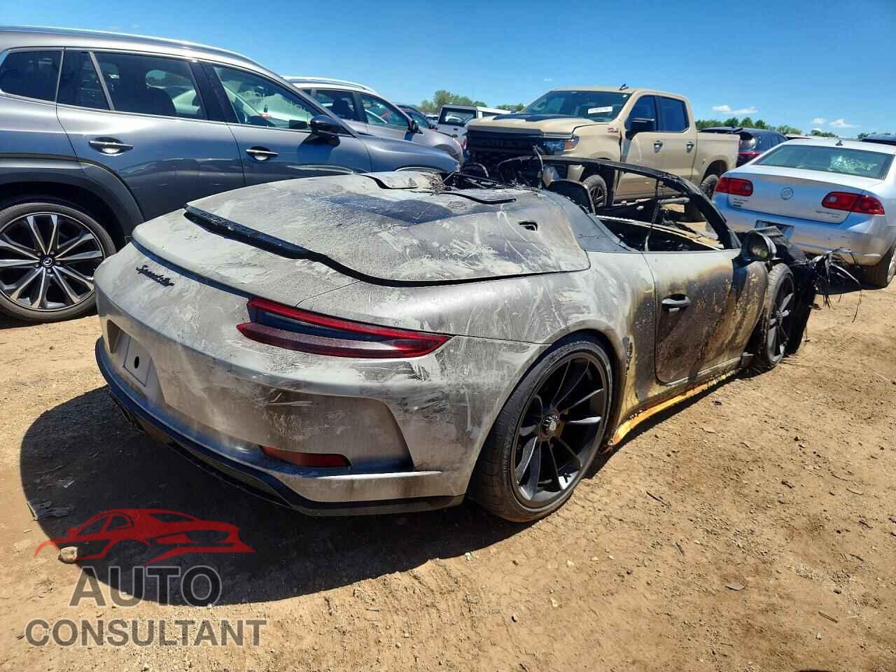 PORSCHE 911 2019 - WP0CF2A9XKS172239