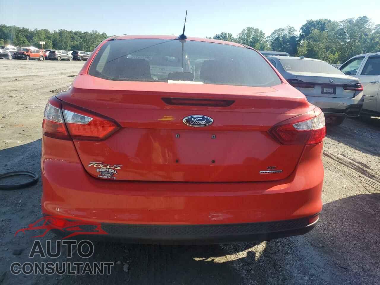 FORD FOCUS 2014 - 1FADP3F28EL215726