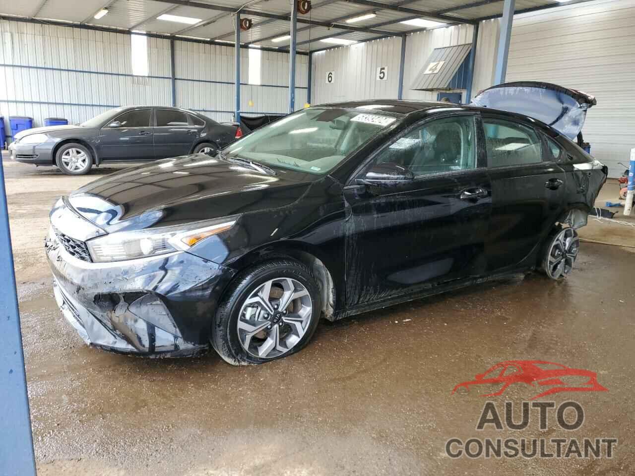 KIA FORTE 2023 - 3KPF24AD0PE599173