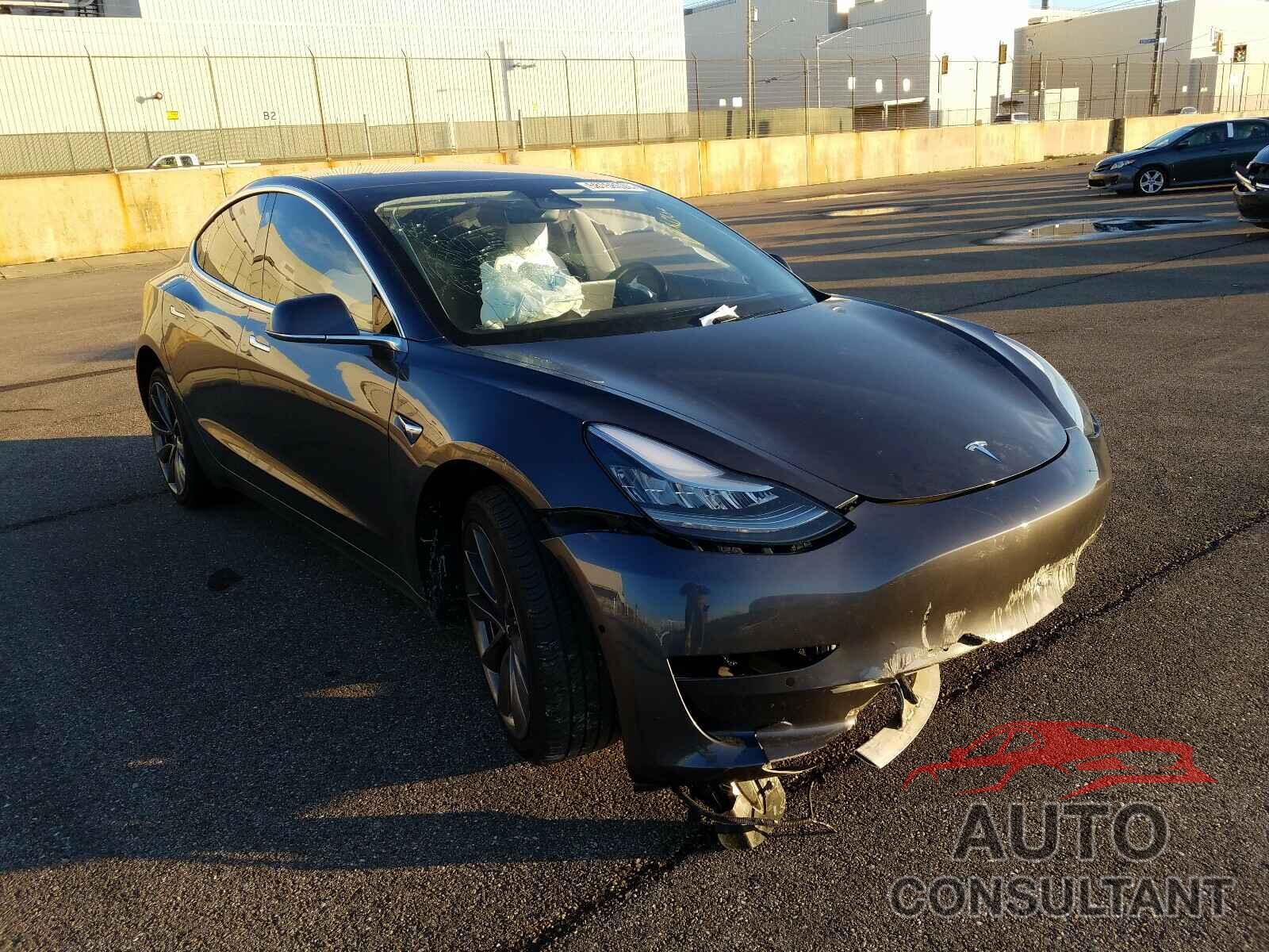 TESLA MODEL 3 2018 - 5YJ3E1EBXJF111916