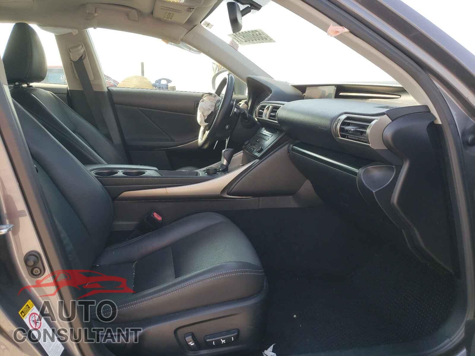 LEXUS IS 2014 - JTHBF1D20E5012845