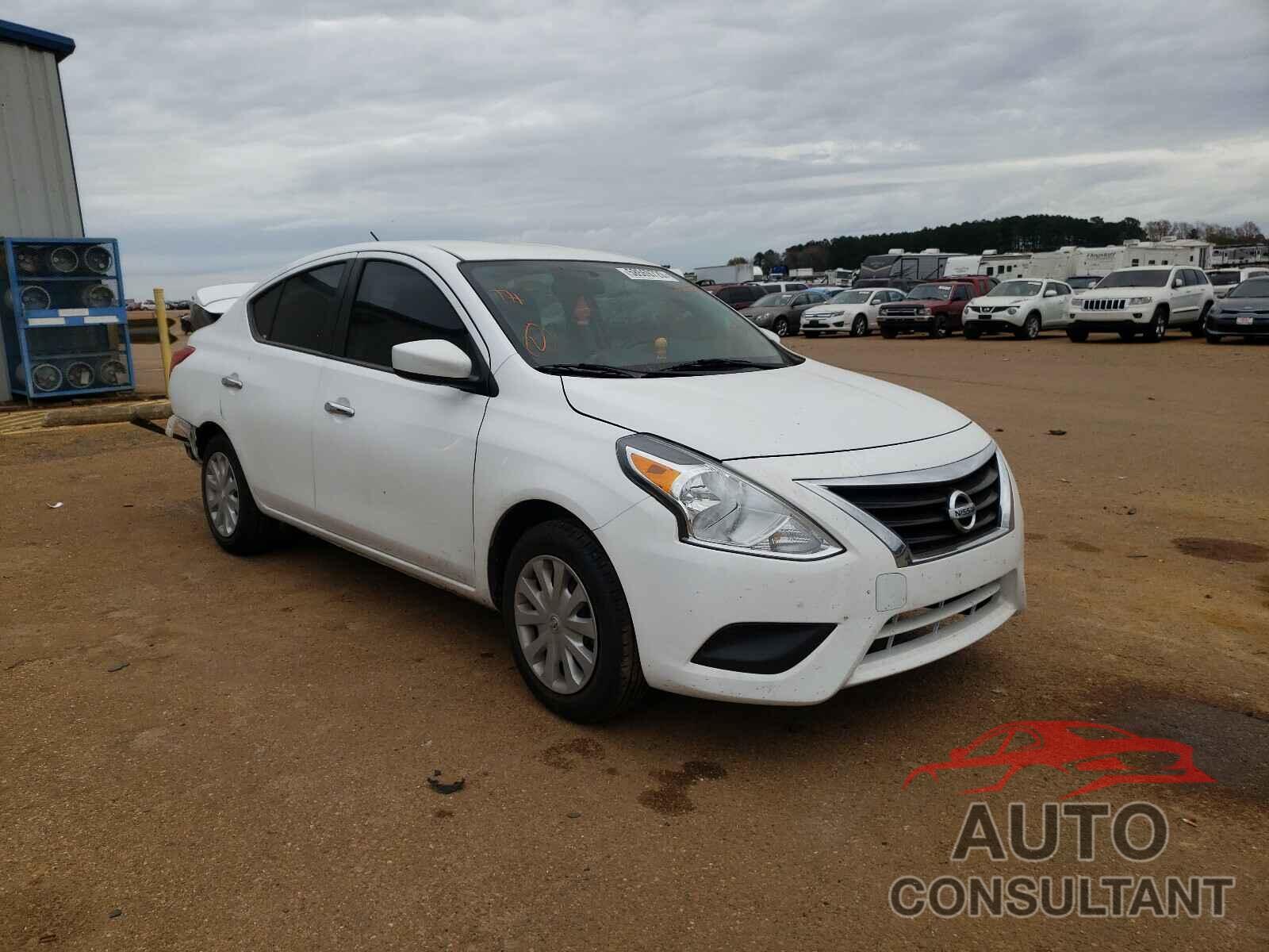 NISSAN VERSA 2018 - 3N1CN7AP9JL878004