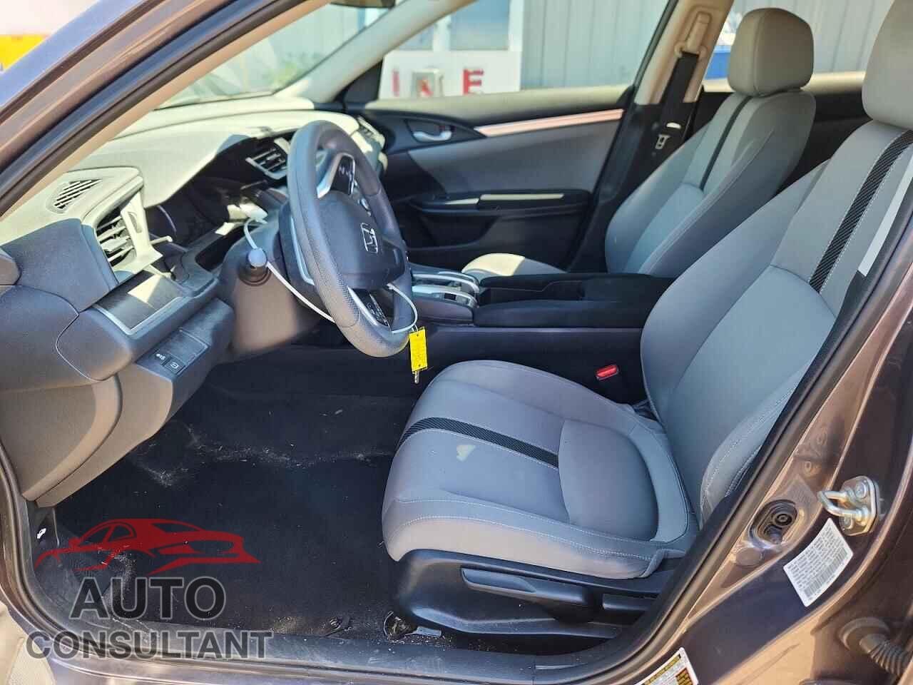 HONDA CIVIC 2017 - 19XFC2F58HE024131