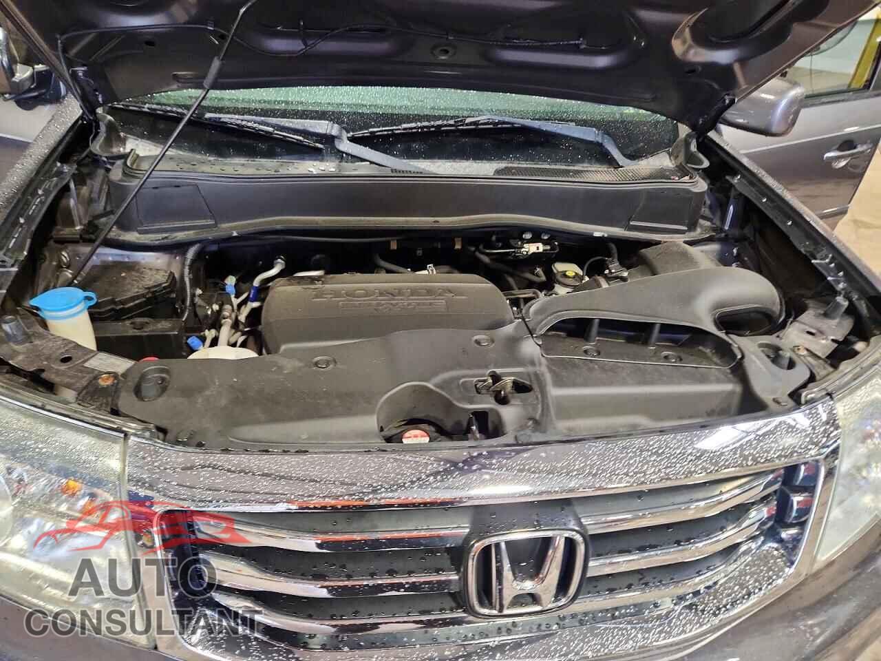 HONDA PILOT 2015 - 5FNYF4H30FB052553