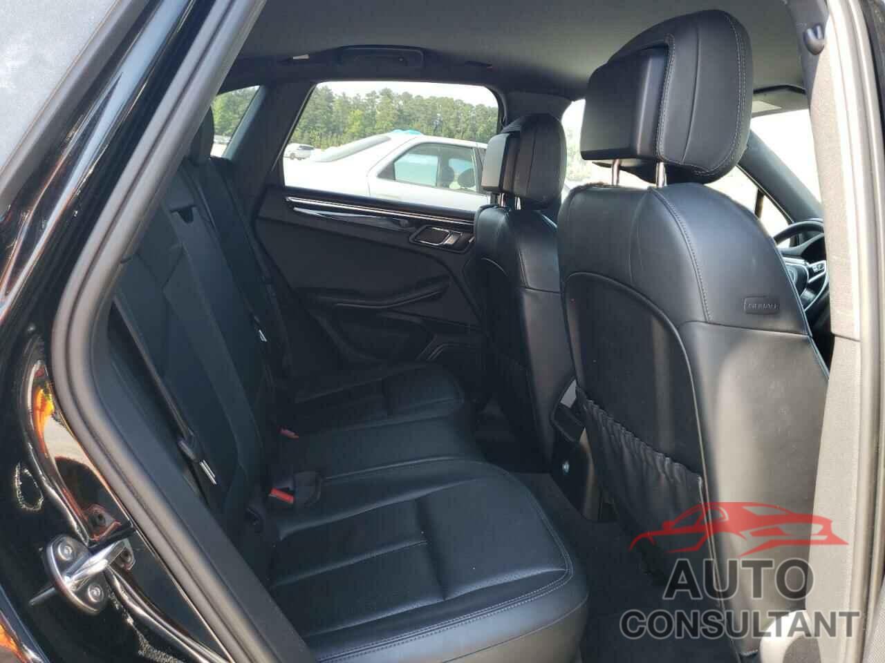 PORSCHE MACAN 2015 - WP1AB2A50FLB57120