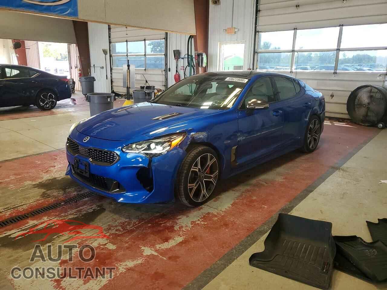 KIA STINGER 2018 - KNAE55LC0J6028709