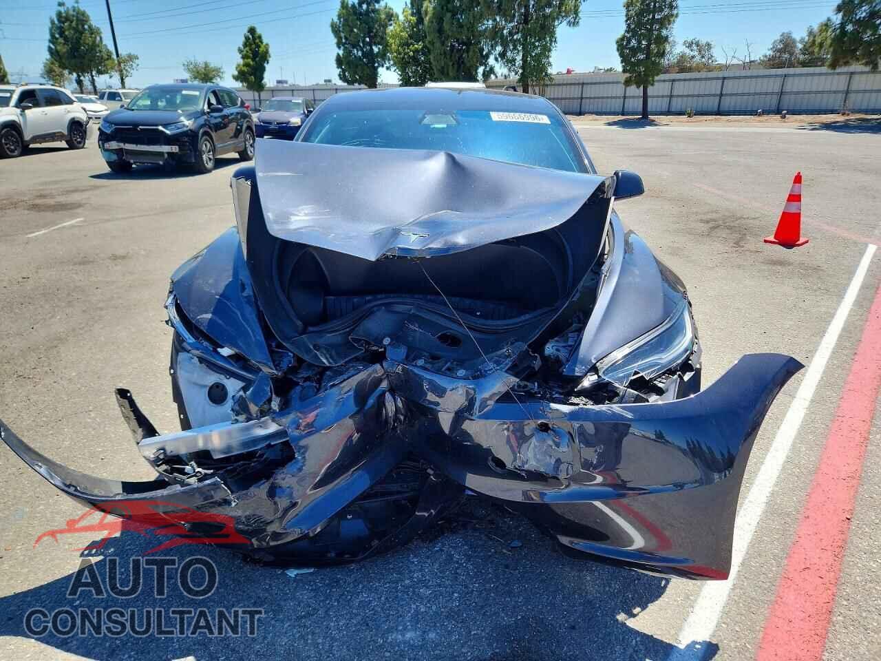 TESLA MODEL 3 2024 - 5YJ3E1EB8RF732633