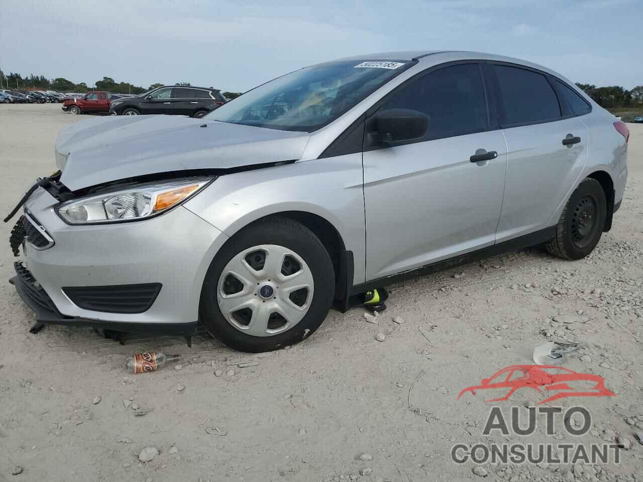 FORD FOCUS 2018 - 1FADP3E24JL299684