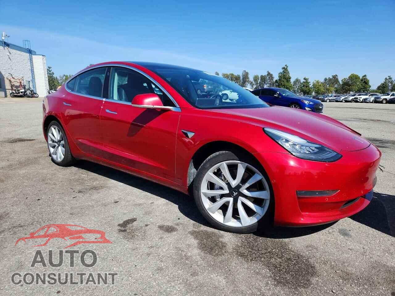 TESLA UNKNOWN 2020 - 5YJ3E1EA3LF645818