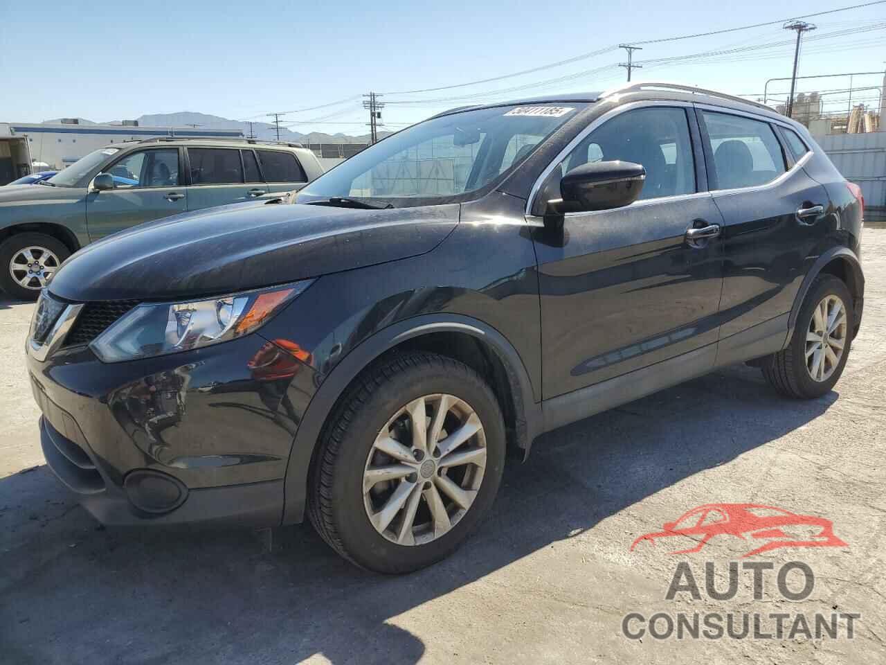 NISSAN ROGUE 2018 - JN1BJ1CP6JW500282