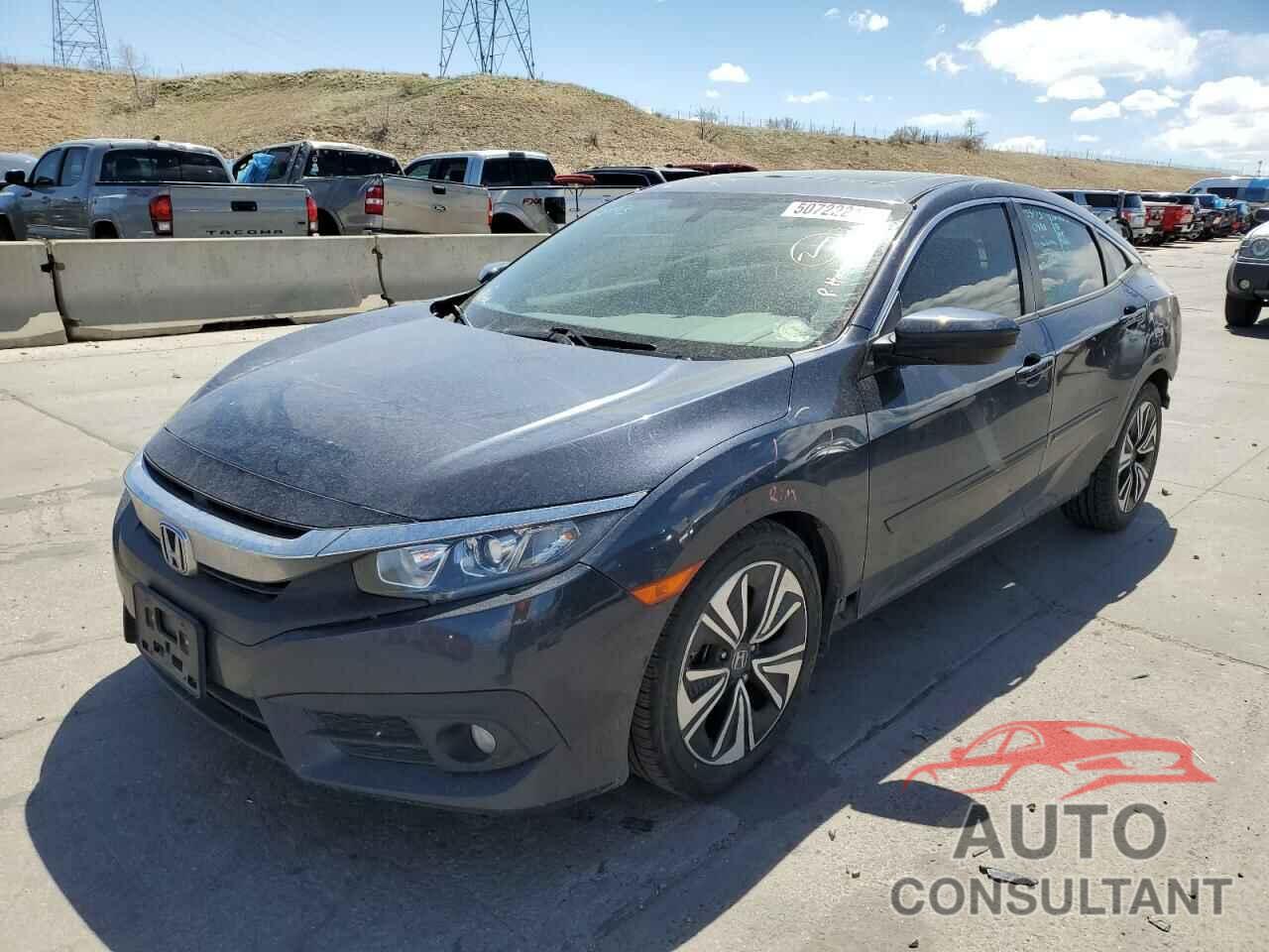 HONDA CIVIC 2018 - JHMFC1F30JX016599