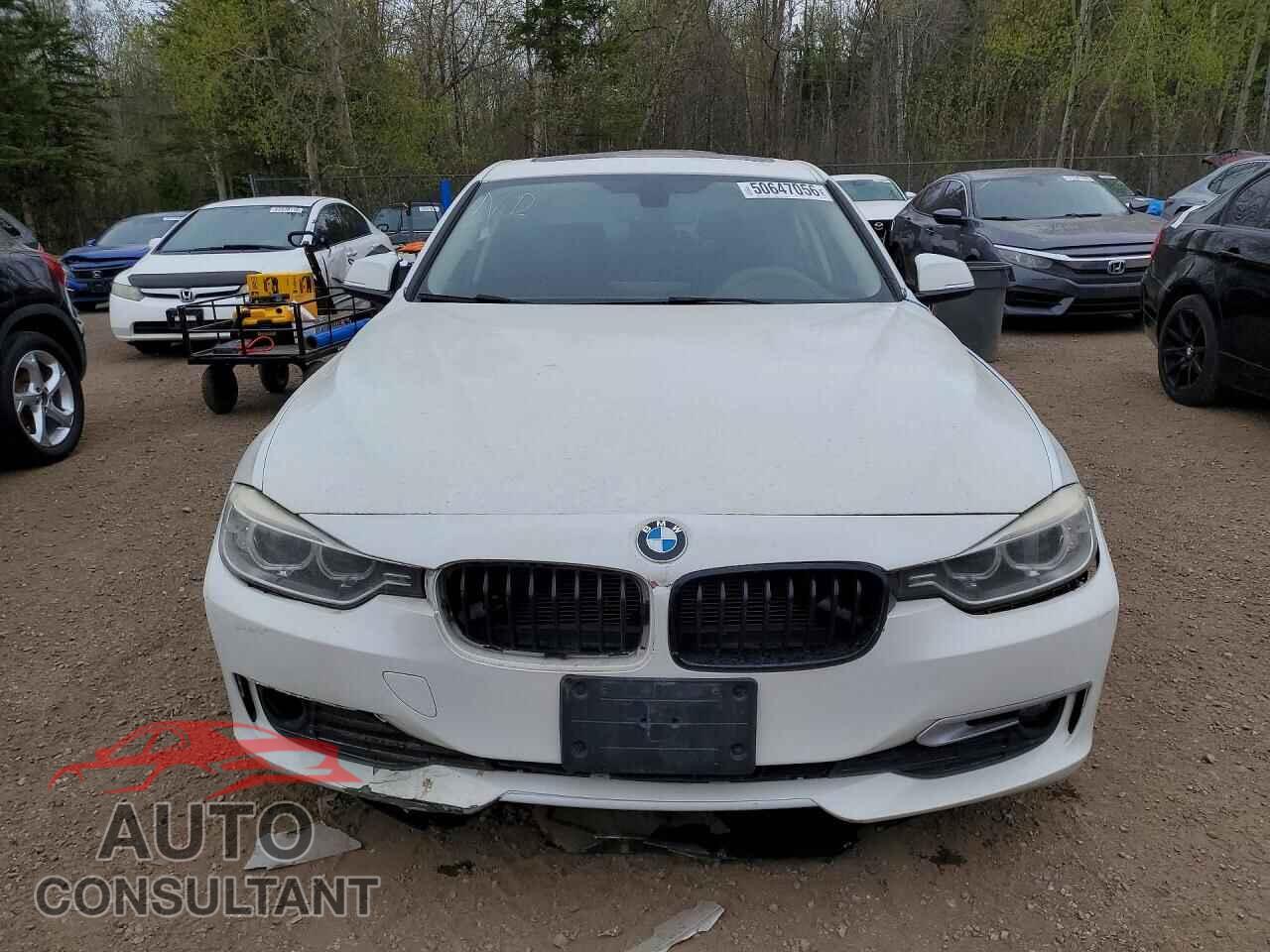 BMW 3 SERIES 2013 - WBA3C3C53DF979011