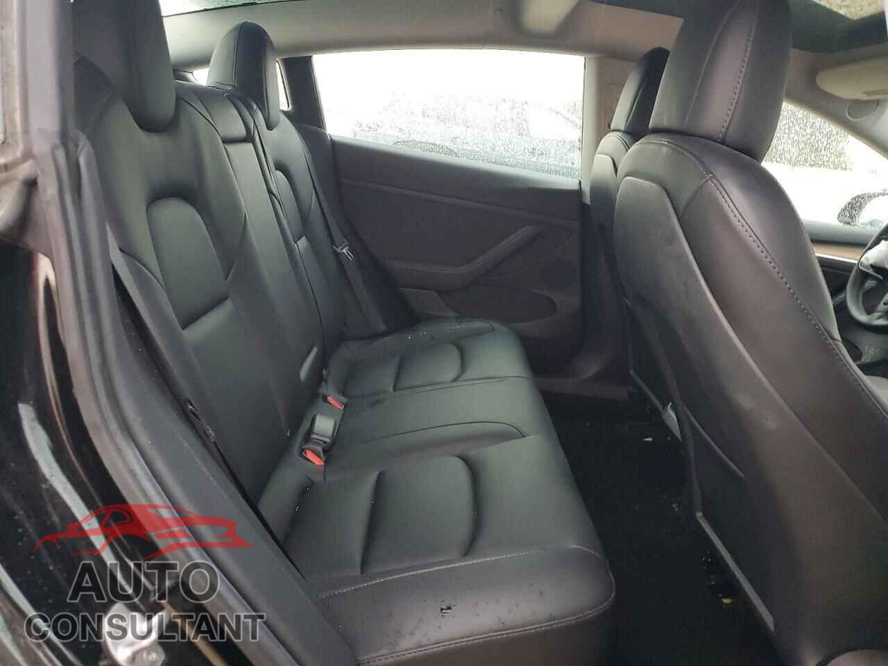 TESLA MODEL 3 2021 - 5YJ3E1EB2MF003181