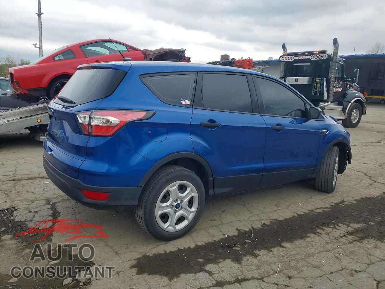 FORD ESCAPE 2017 - 1FMCU0F73HUB22535