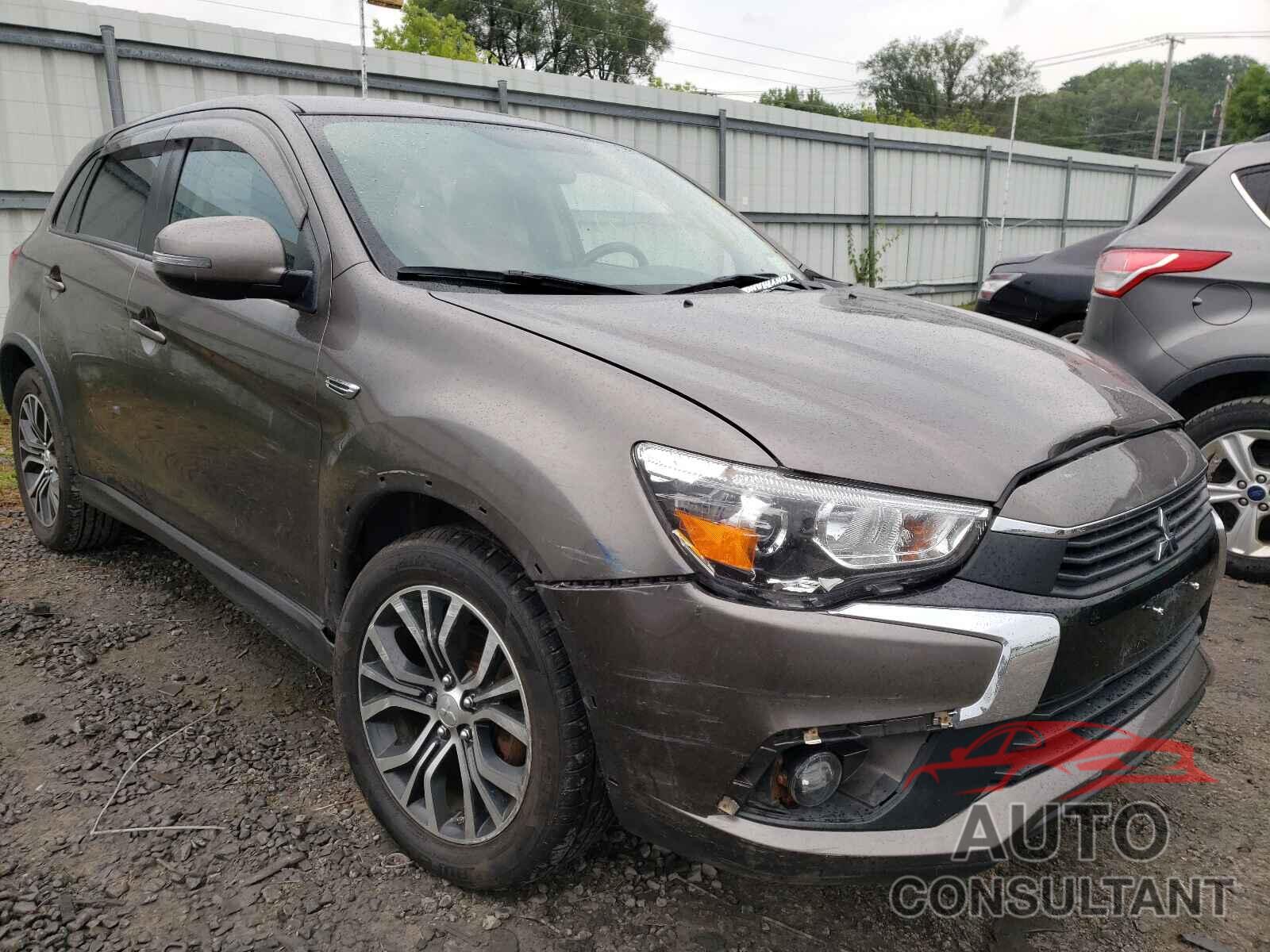 MITSUBISHI OUTLANDER 2017 - JA4AR3AU8HZ012136
