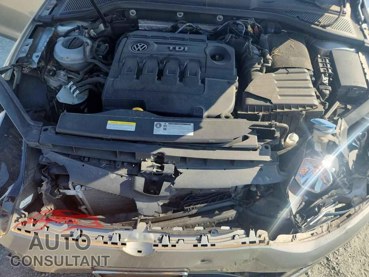 VOLKSWAGEN GOLF 2015 - 3VW2A7AU8FM079727