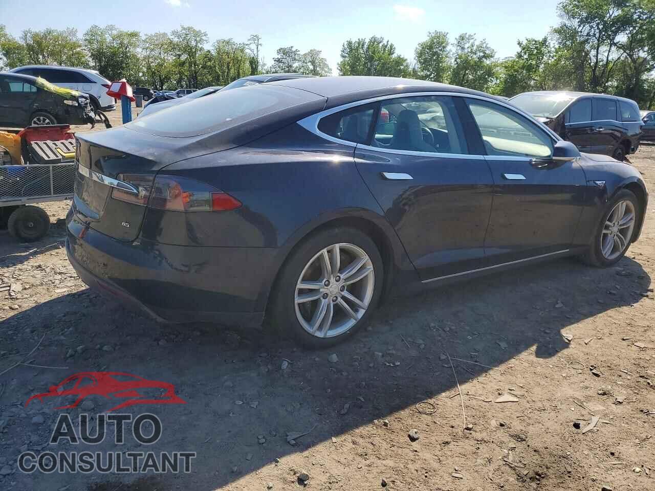 TESLA MODEL S 2014 - 5YJSA1H12EFP41588