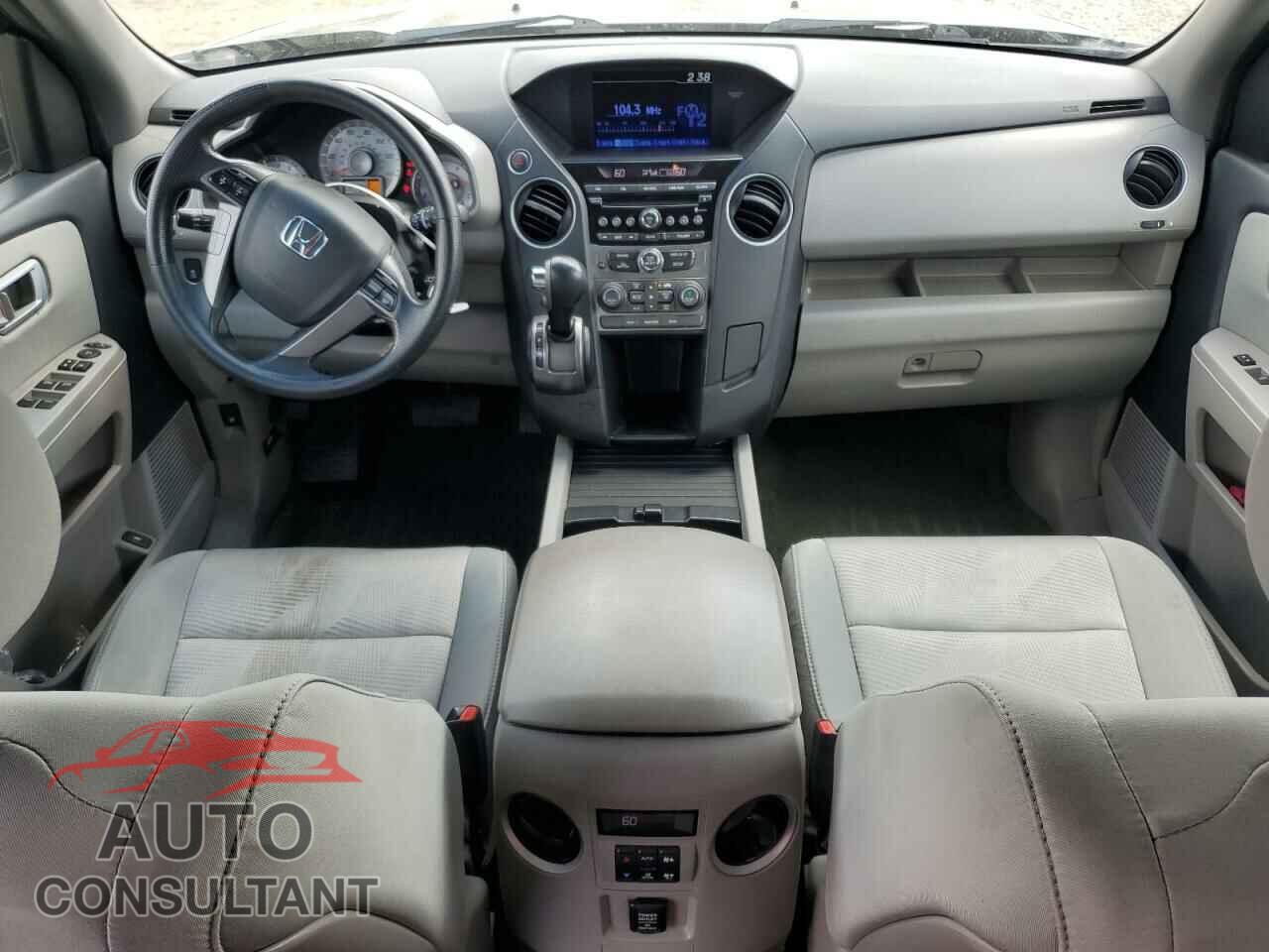 HONDA PILOT 2015 - 5FNYF3H20FB030764
