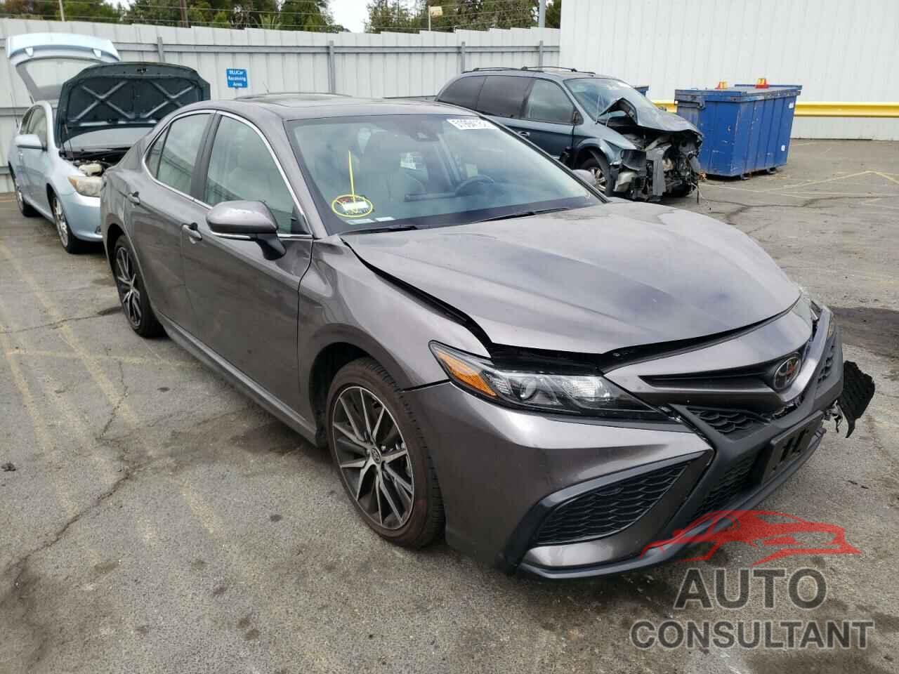 TOYOTA CAMRY 2022 - 4T1T11AK7NU657101
