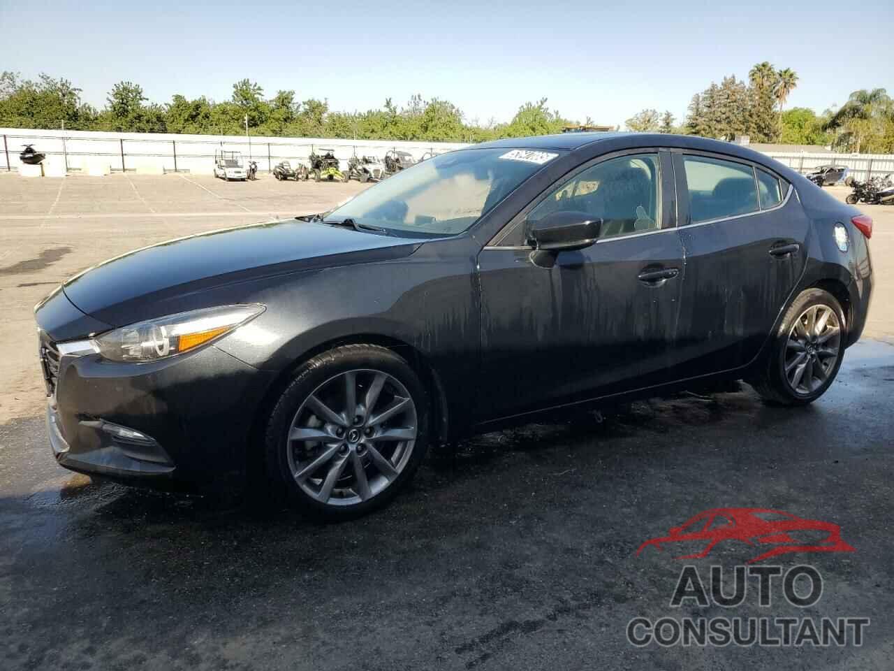 MAZDA 3 2018 - 3MZBN1V38JM245479