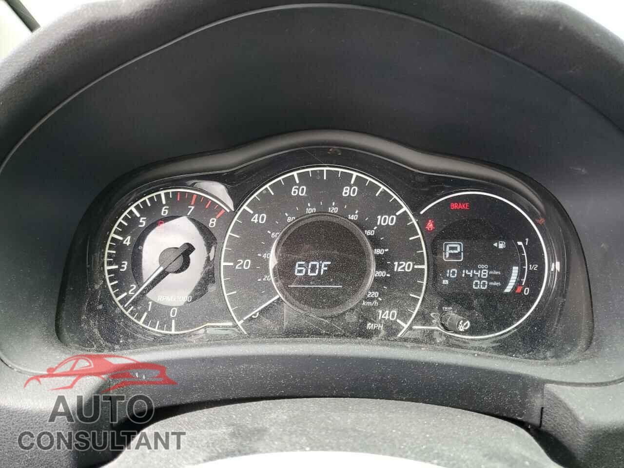 NISSAN VERSA 2017 - 3N1CE2CP3HL359508