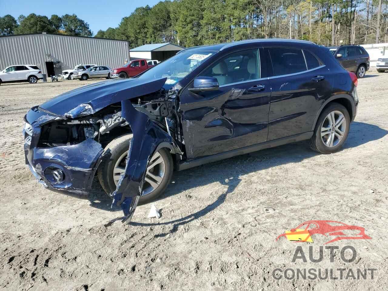 MERCEDES-BENZ GLA-CLASS 2018 - WDCTG4GB8JJ518354