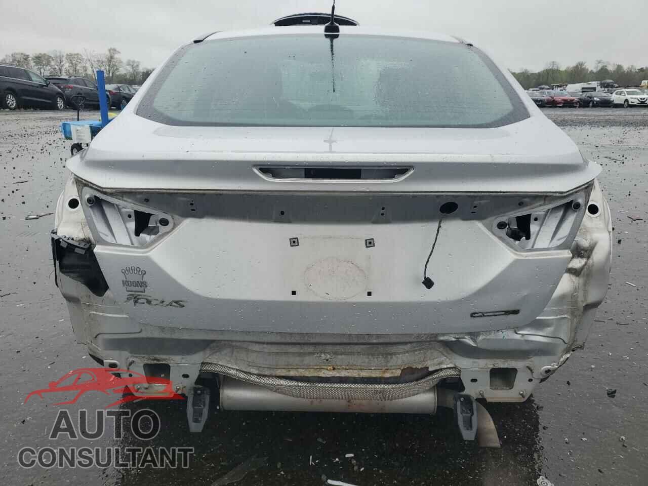 FORD FOCUS 2012 - 1FAHP3E29CL433755