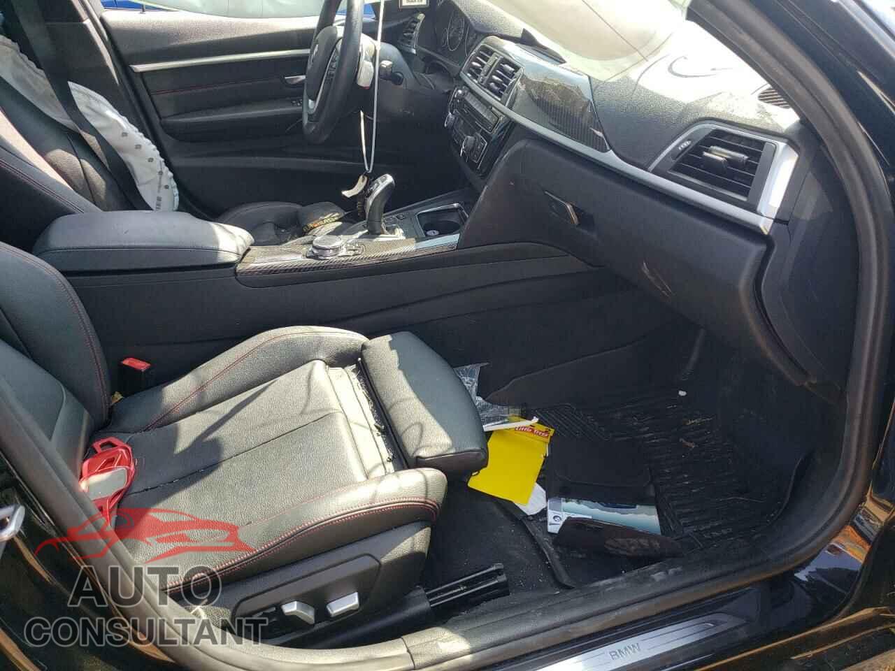 BMW 3 SERIES 2016 - WBA8E3G52GNU05682