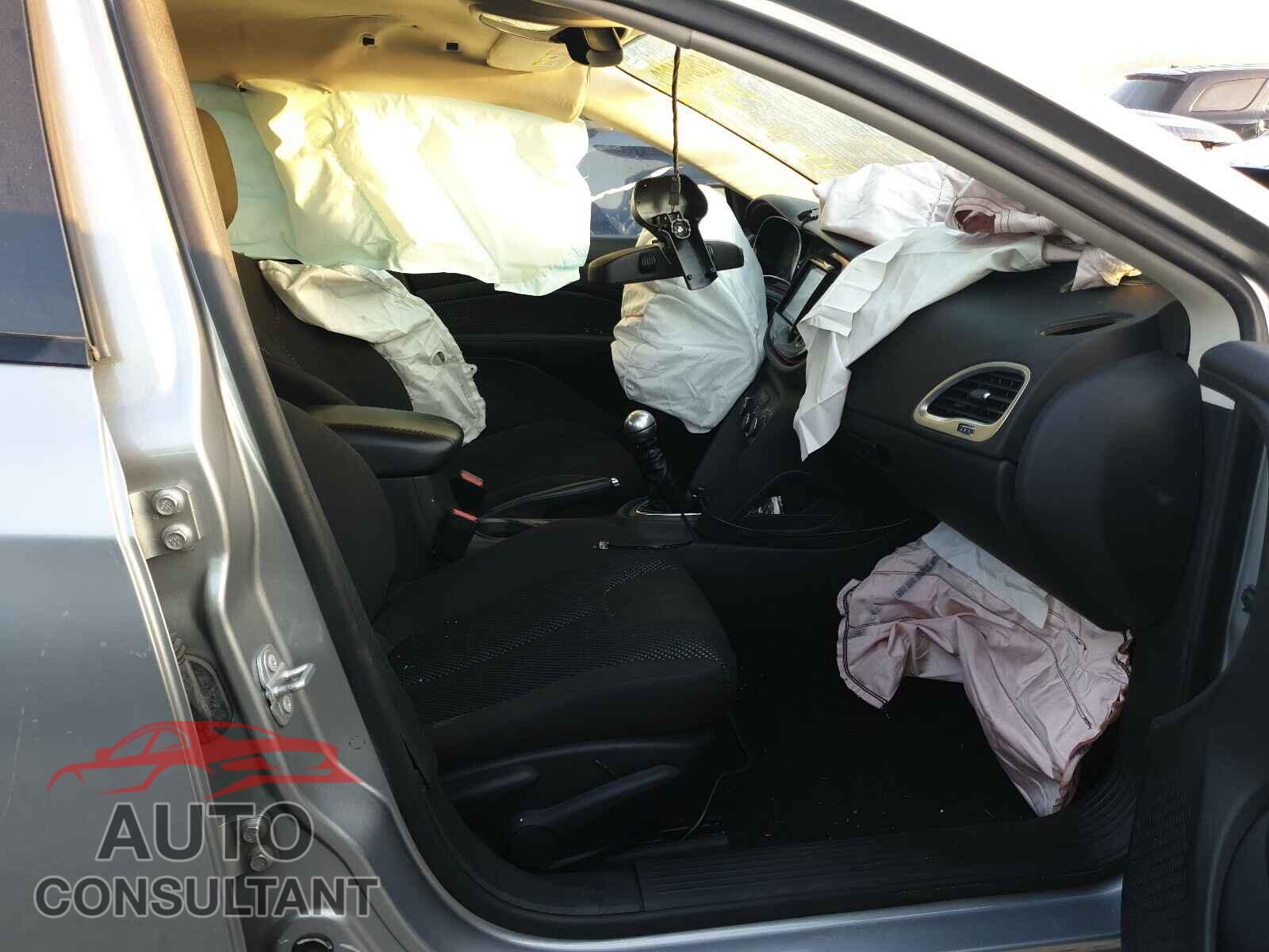 DODGE DART 2016 - 1C3CDFFA6GD823074