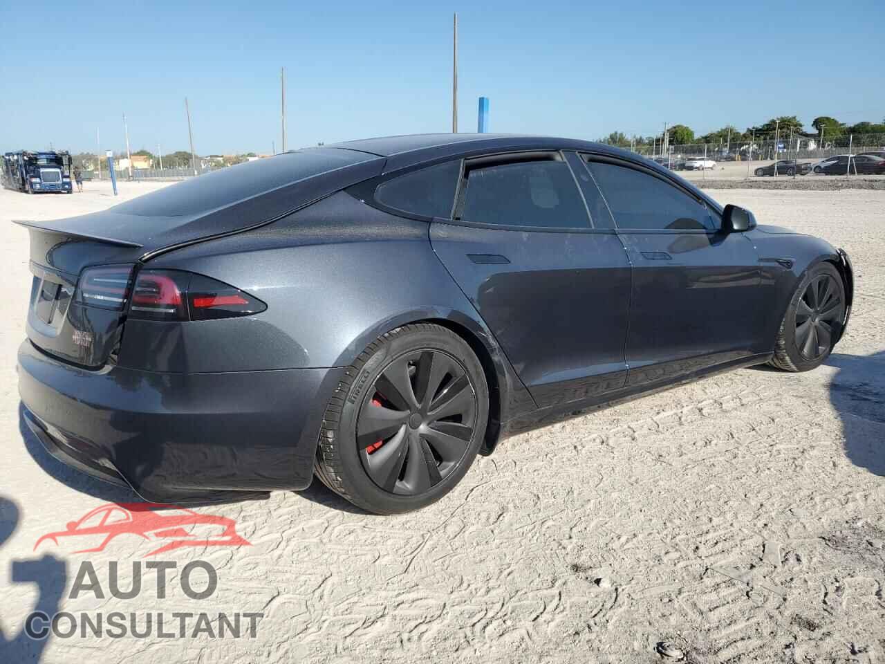 TESLA MODEL S 2024 - 5YJSA1E68RF538579