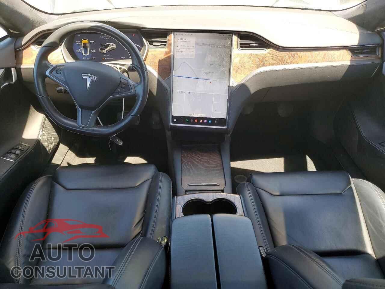 TESLA MODEL S 2018 - 5YJSA1E28JF261207