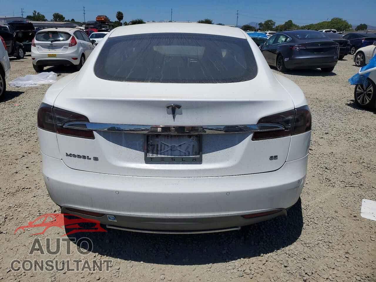 TESLA MODEL S 2014 - 5YJSA1H19EFP49994