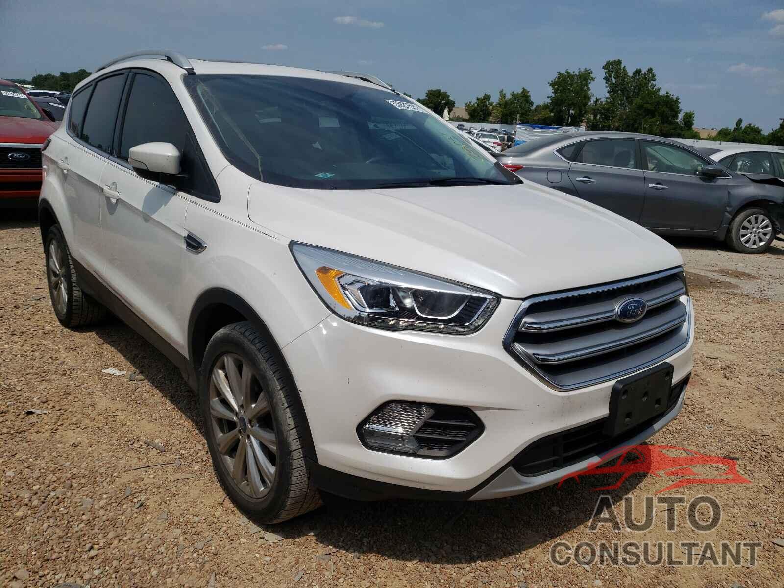 FORD ESCAPE 2017 - 1FMCU9J94HUE47319